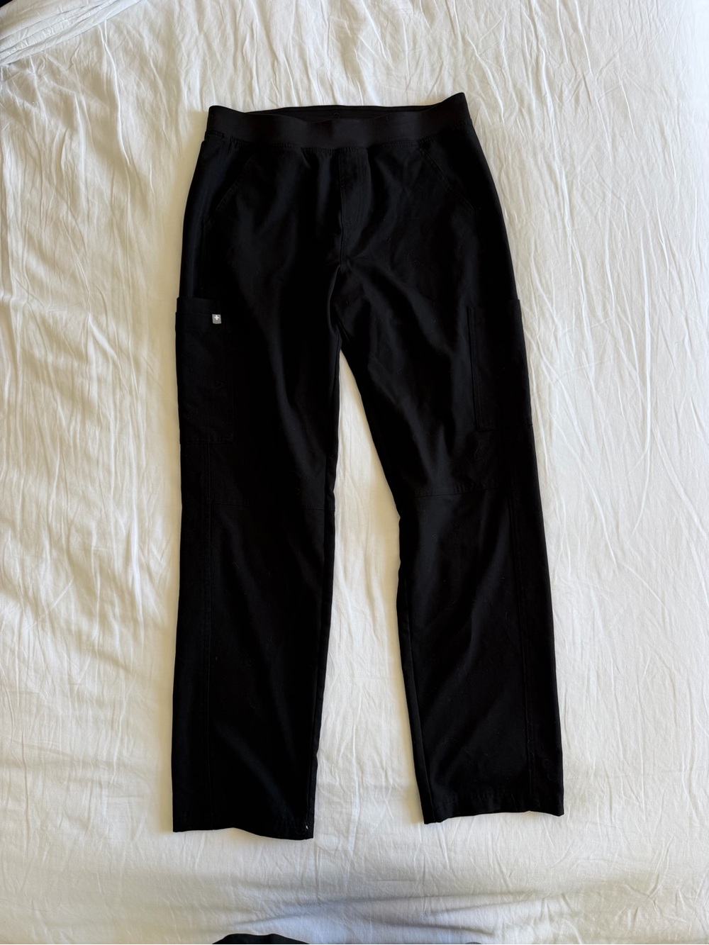 FIGS Men's Black Cargo Pants Sz L